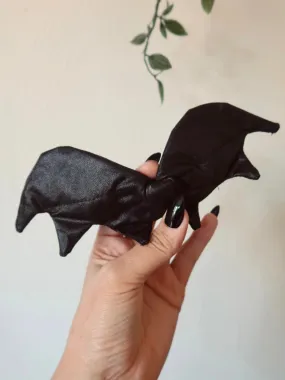 BAT BOW in Black Faux Leather BAT BOW in Black Faux Leather
