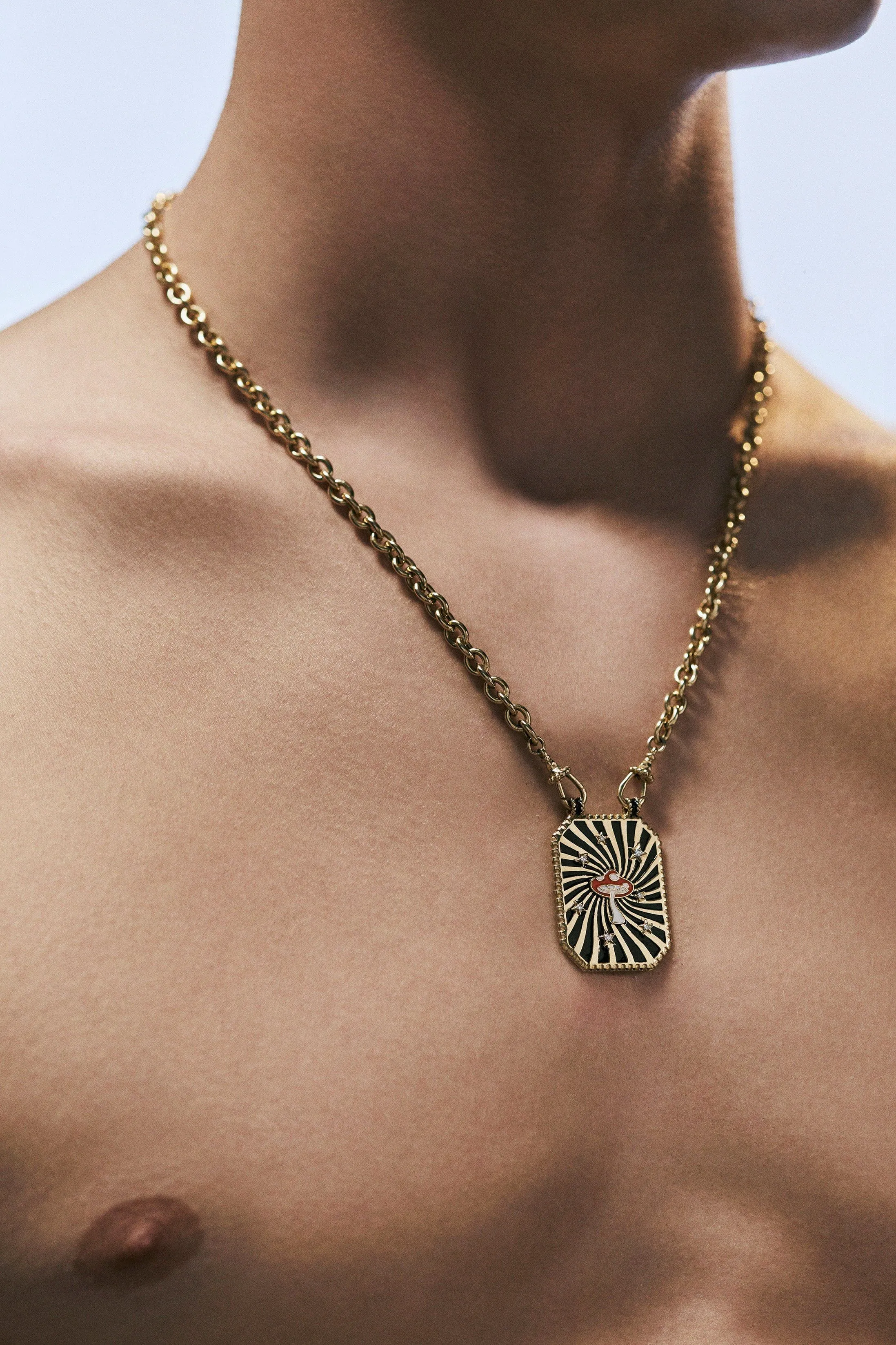 Black mushroom Scapular on Silky Link