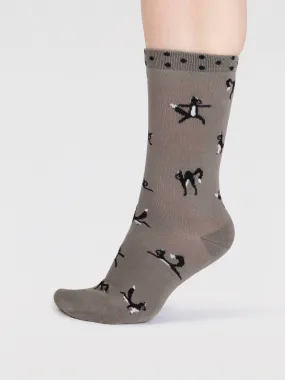 Chai Bamboo Yoga Cats Socks - Pea Green Chai Bamboo Yoga Cats Socks - Pea Green