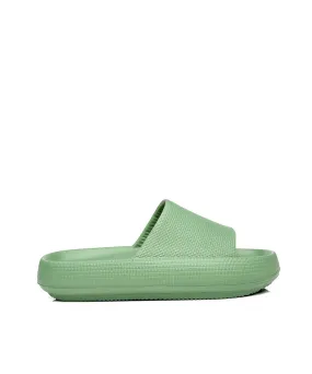 Claudia Slides Claudia Slides