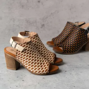 Eric Michael - Paris - Woven Cream/Tan or Black/Tan Eric Michael - Paris - Woven Cream/Tan or Black/Tan