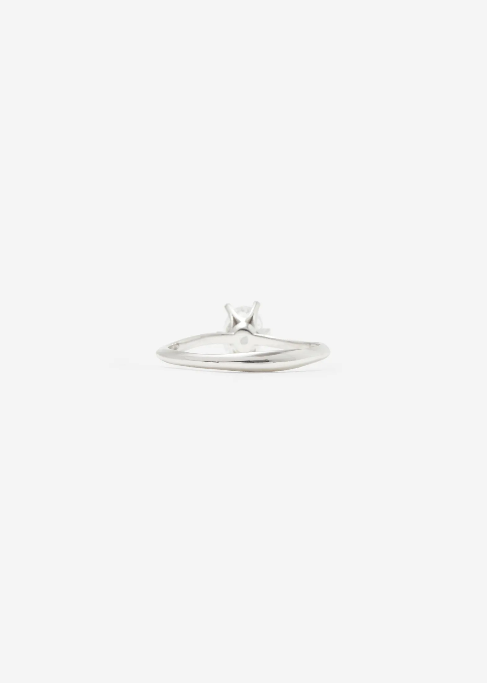 Oval Solitaire Ring Maxi Pavé 0.7 - 0.9 Ct